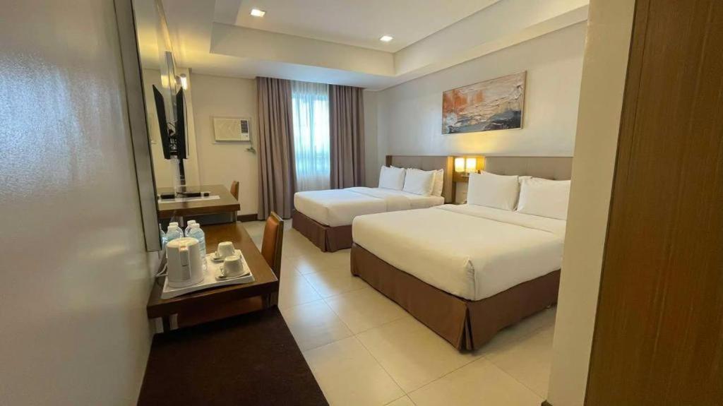 Diversion 21 Hotel Iloilo City Exterior photo